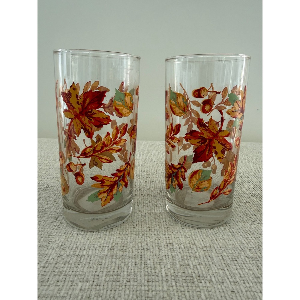 Vintage Greenbrier Autumn Leaves & Acorns Glass Tumblers Set of 2